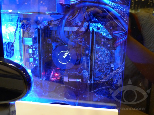 Intel-Haswell-E-Demo-635x476